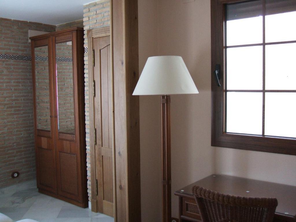 Vivienda Turistica Arabeluj Apartamento Guejar Sierra Quarto foto